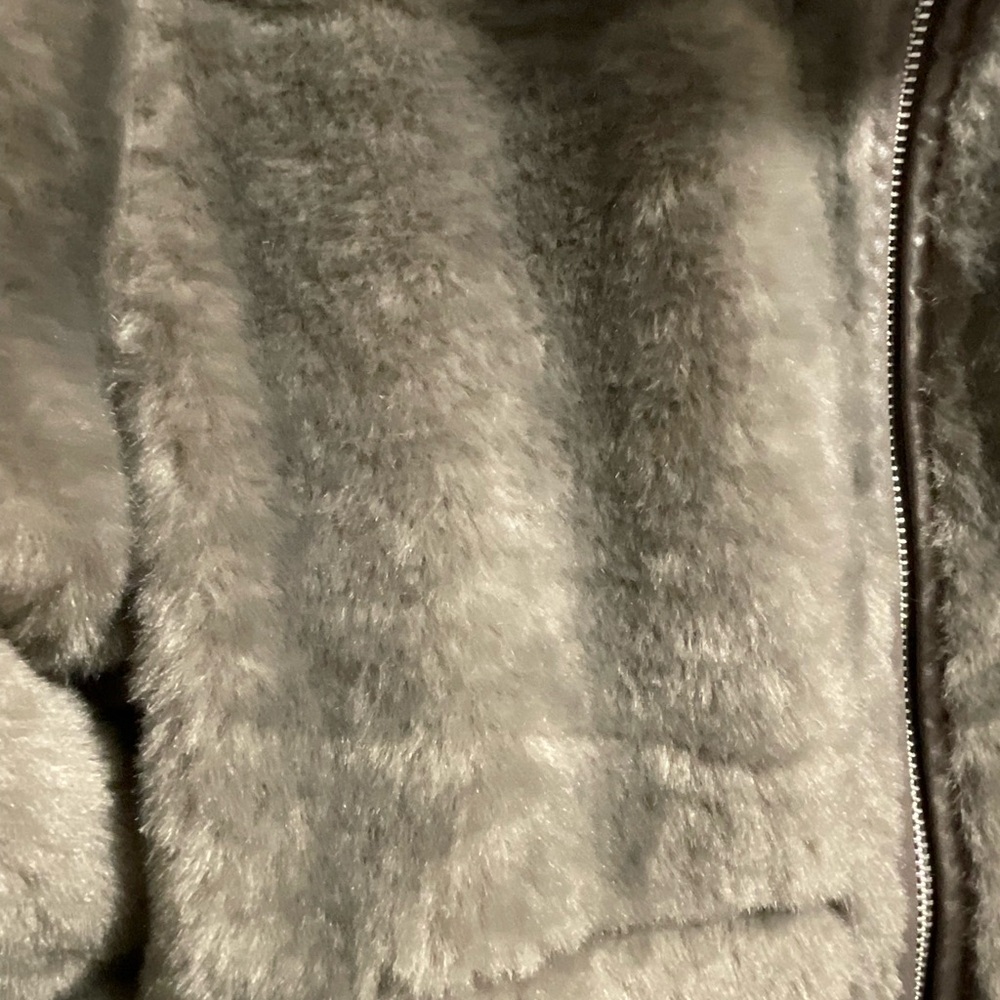 H&M Taupe Faux Fur Coat Oversized Size XS - Picture 4 of 10